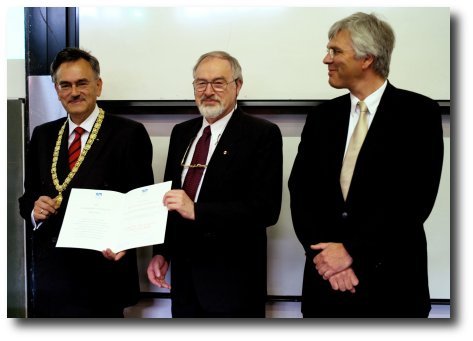 Dr. Wolfgang Hoefer